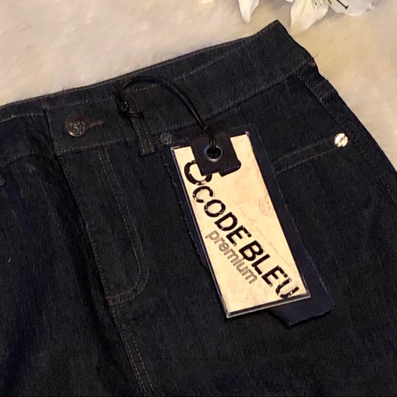 Classic Denim Skirt - Picture 7 of 8